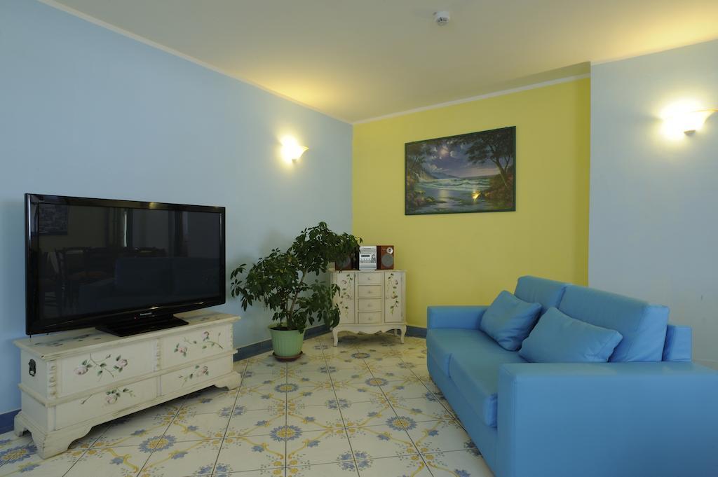 Hotel Delfino Laigueglia Esterno foto