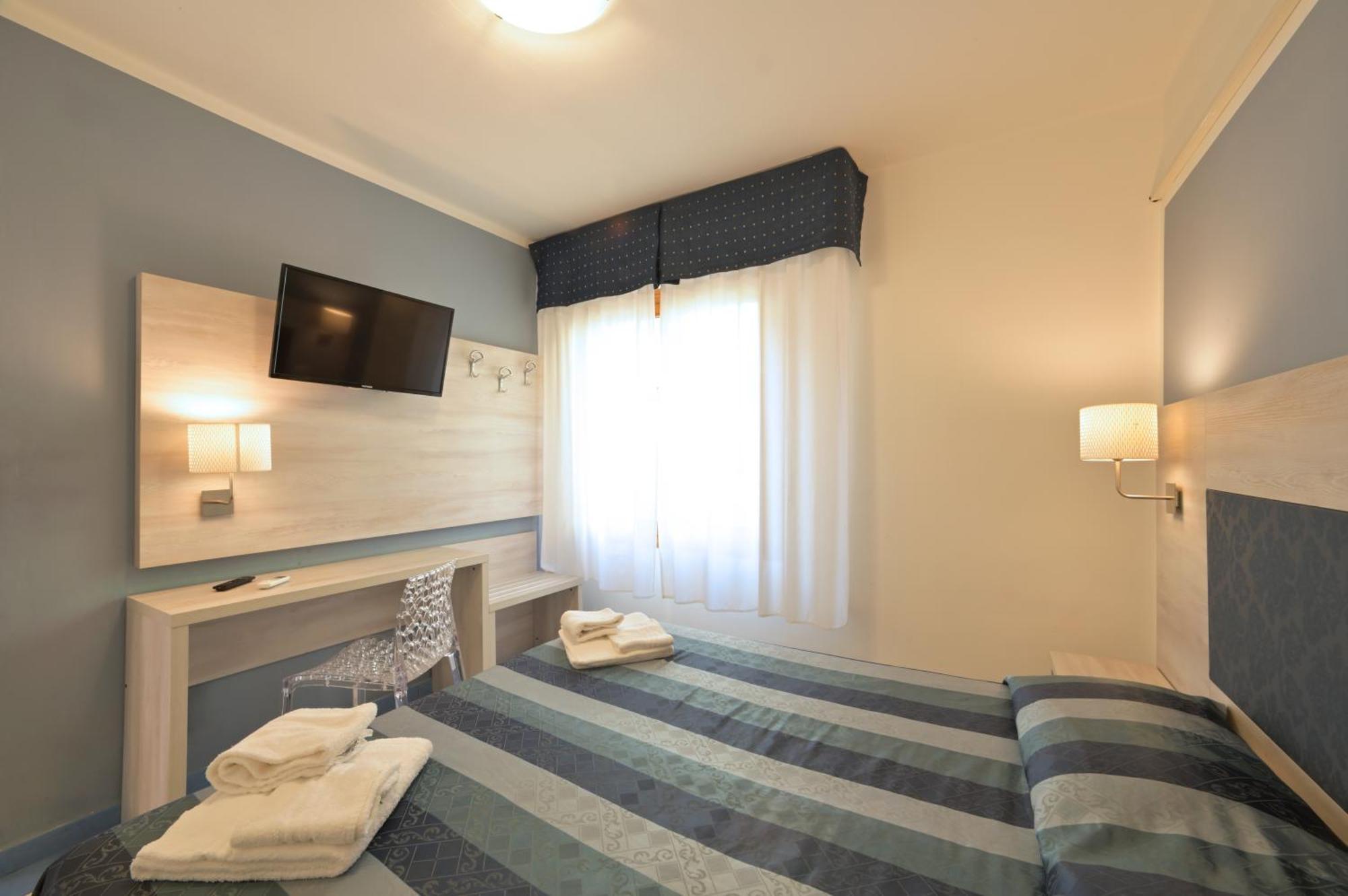 Hotel Delfino Laigueglia Esterno foto