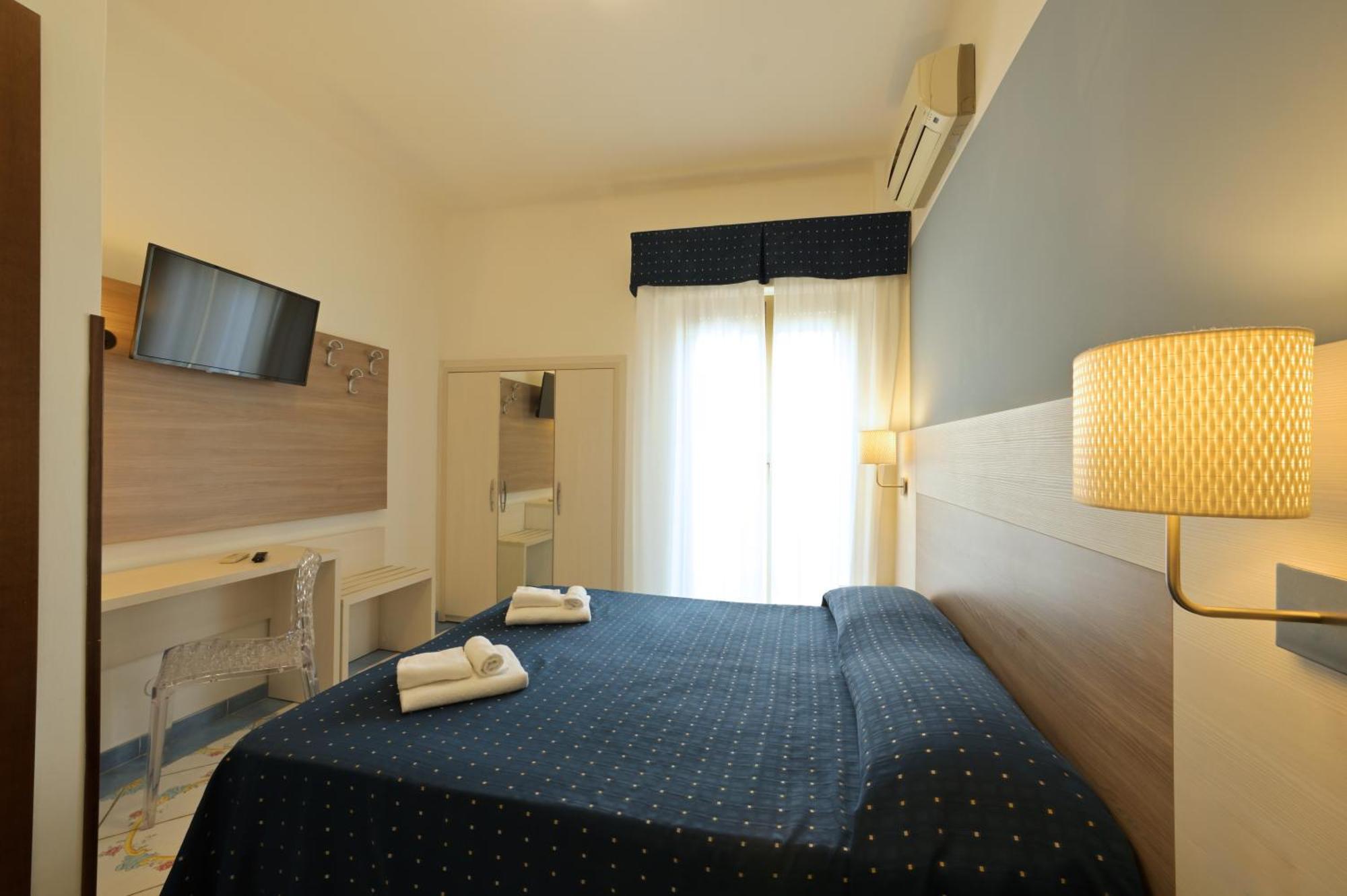 Hotel Delfino Laigueglia Esterno foto