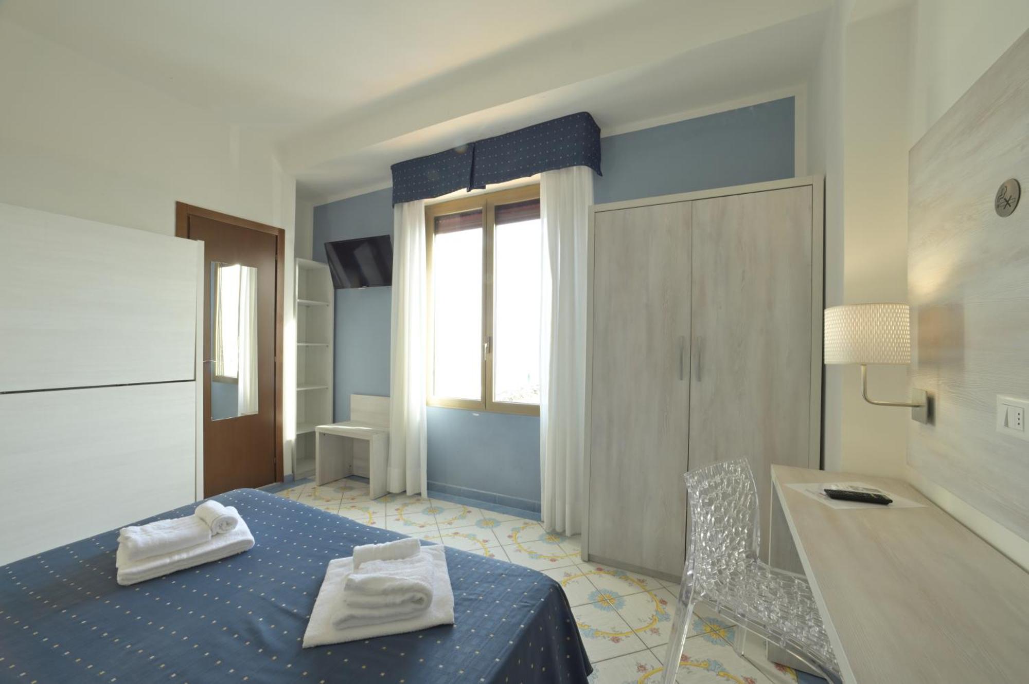 Hotel Delfino Laigueglia Esterno foto