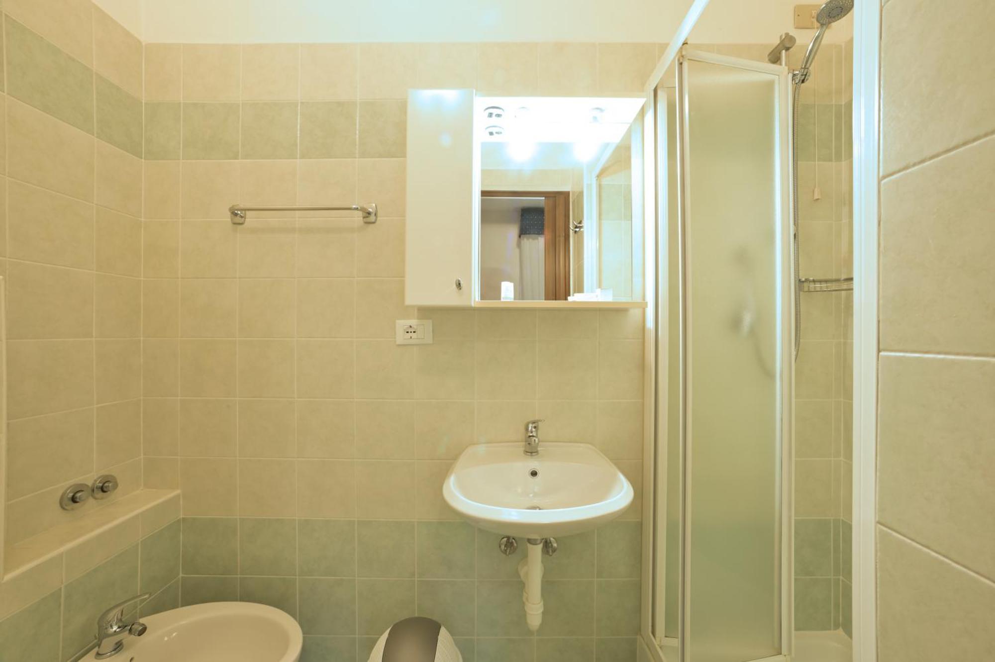 Hotel Delfino Laigueglia Esterno foto