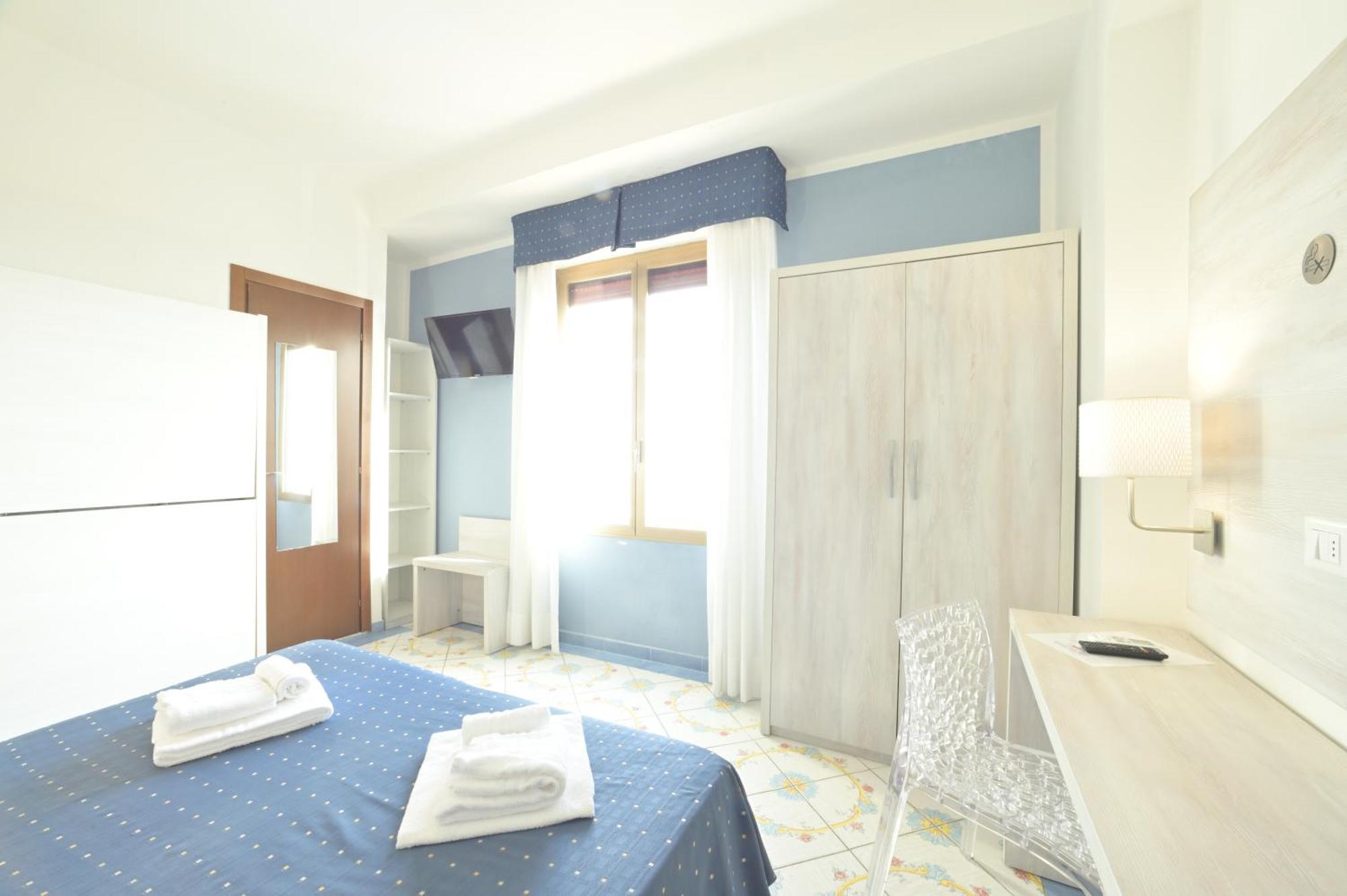 Hotel Delfino Laigueglia Esterno foto