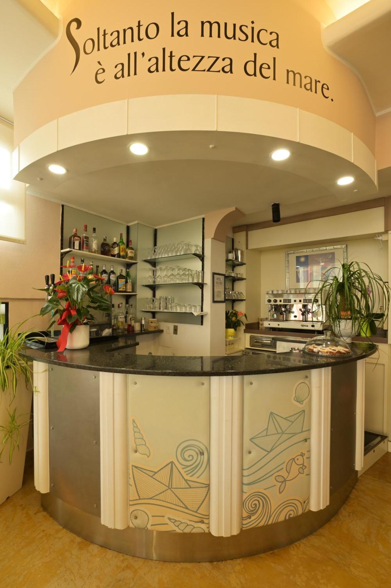 Hotel Delfino Laigueglia Esterno foto