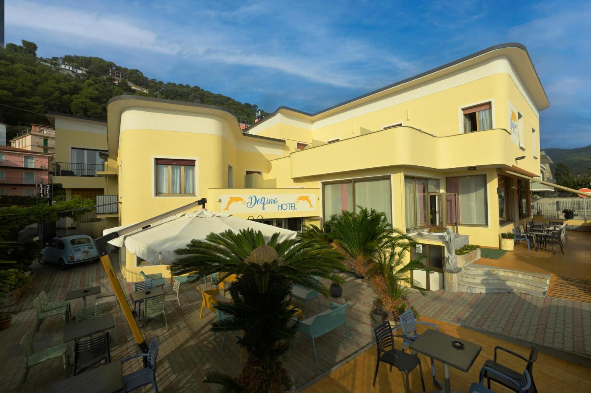 Hotel Delfino Laigueglia Esterno foto