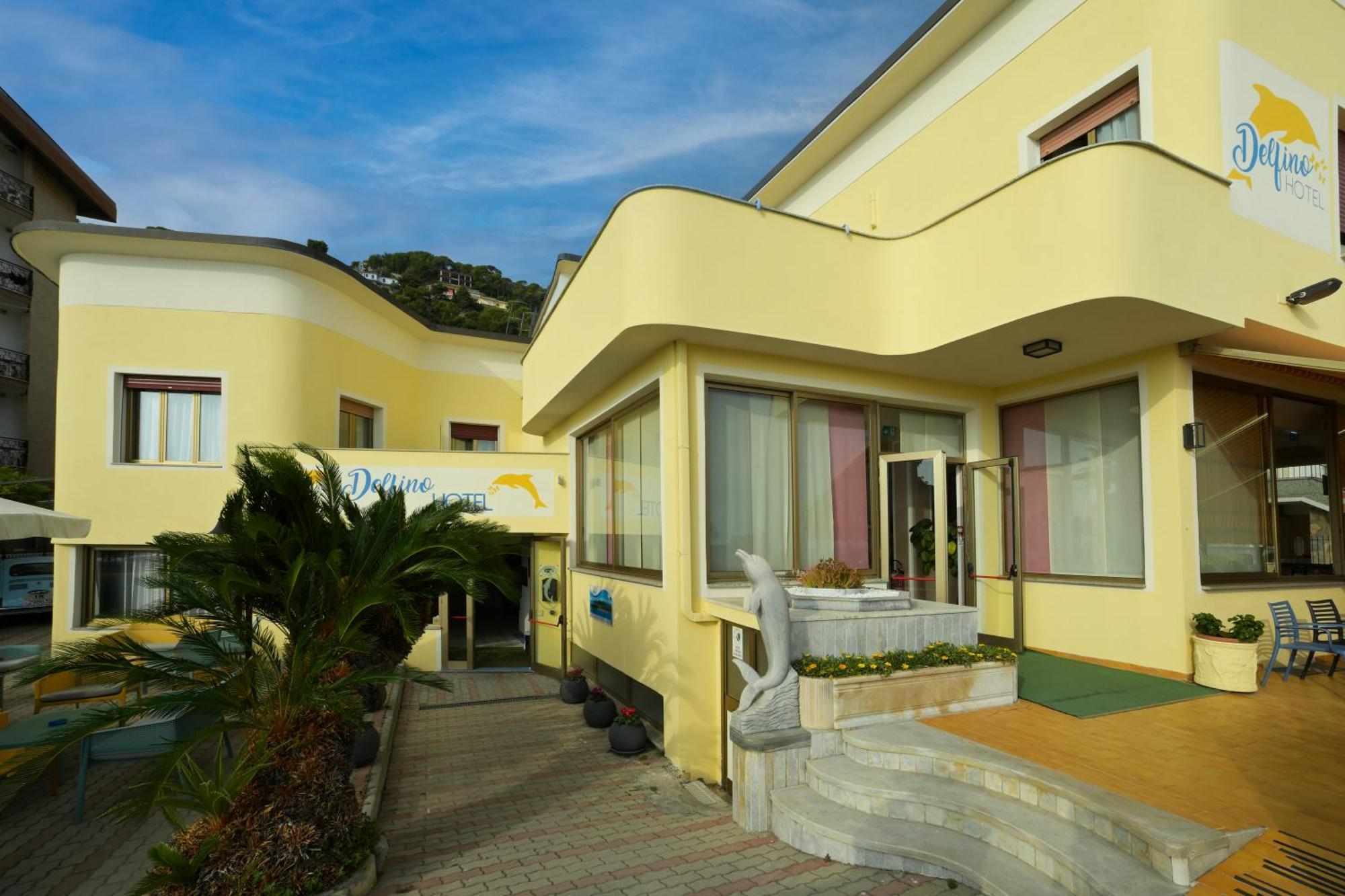 Hotel Delfino Laigueglia Esterno foto