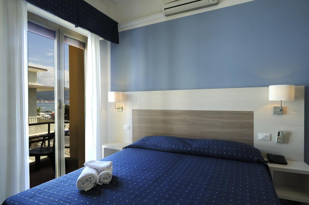 Hotel Delfino Laigueglia Esterno foto
