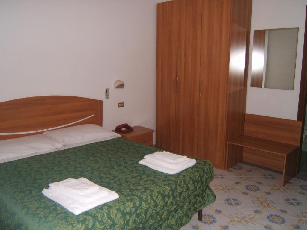Hotel Delfino Laigueglia Esterno foto